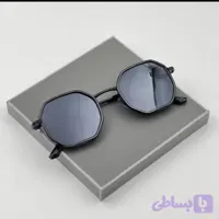 عینک آفتابی پلیس مدل چند ضلعی UV400 زنانه و مردانه فریم فلز و کائوچو رنگ مشکی طلایی