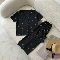 ست سه تیکه زنانه بلوز شلوار و شلوارک کریشه فری سایز مناسب تا 52