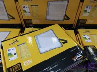 پرژکتور200 وات صنعتی ضداب وپرنور