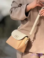 کیف دوشی کرم وارداتی Balenciaga