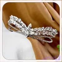 تاج ظریف تمام سنگ و نگین اصل (۱۰ تا تاج بخر یکی هدیه ببر ۱۰+۱=۱۱)