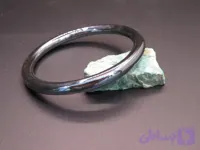 دستبند سنگی حدید