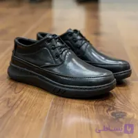 کفش طبی مردانه چرم مدل تحسین بندی رنگ مشکی با زیره پلیمر لژدار و دور دوخت