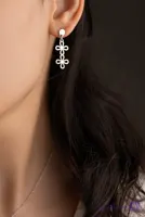 گوشواره نقره زنانه مدل E098 عیار 925 طرح گره اسلیمی