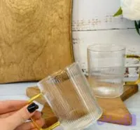 لیوان پیرکس شیاردار دسته عسلی