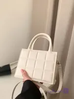 کیف سفید برند چک پوینت
