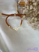 دستبند زنانه مارشال قهوه‌ای با پلاک استیل رنگ ثابت مدل شاخ گوزن (مارال)
