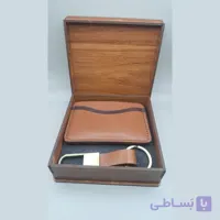 ست کادویی جاکارتی و جاکلیدی چرم طبیعی بهمراه جعبه چوبی