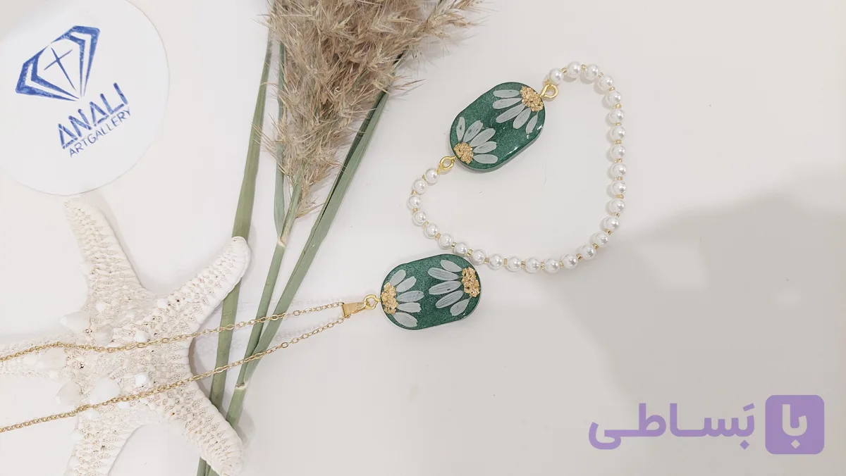 نیم ست رزینی بابونه طبیعی باورق طلا