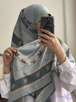 روسری ابریشم توییل وارداتی قواره۱۴۰دور دست دوز آبی (کد 1X15X)