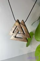 گردنبند چوبی والکنوت
