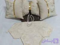 کوسن مخمل پتینه ترکیبی نوارطلایی مربع پرشده