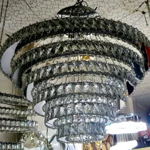 لوستر ایرانیان